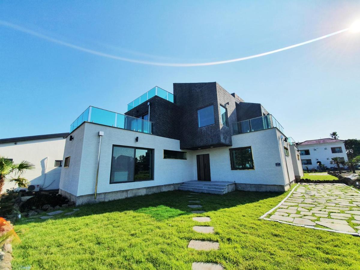 Memoria Resort Seogwipo Exterior foto