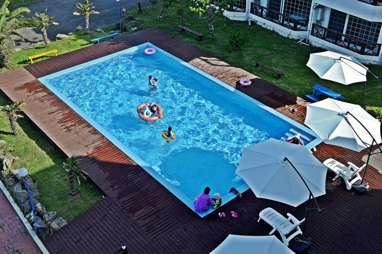 Memoria Resort Seogwipo Exterior foto